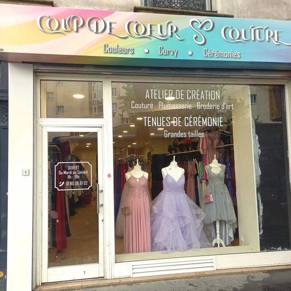 vitrine et entrée du magasin